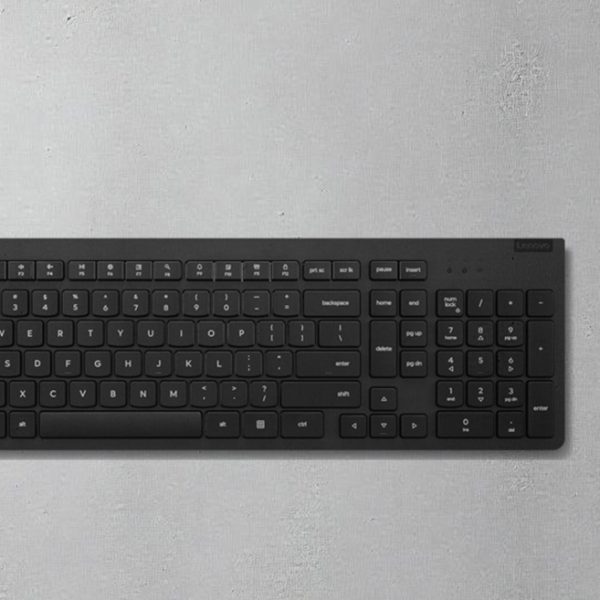 Kit Teclado Mouse Inalámbrico Lenovo Essential, 2,4Ghz USB Español Color Negro